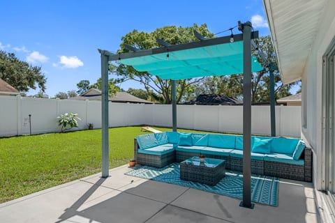 Coastal Cottage Near Beaches w/ Golf Cart Rental! image 3
