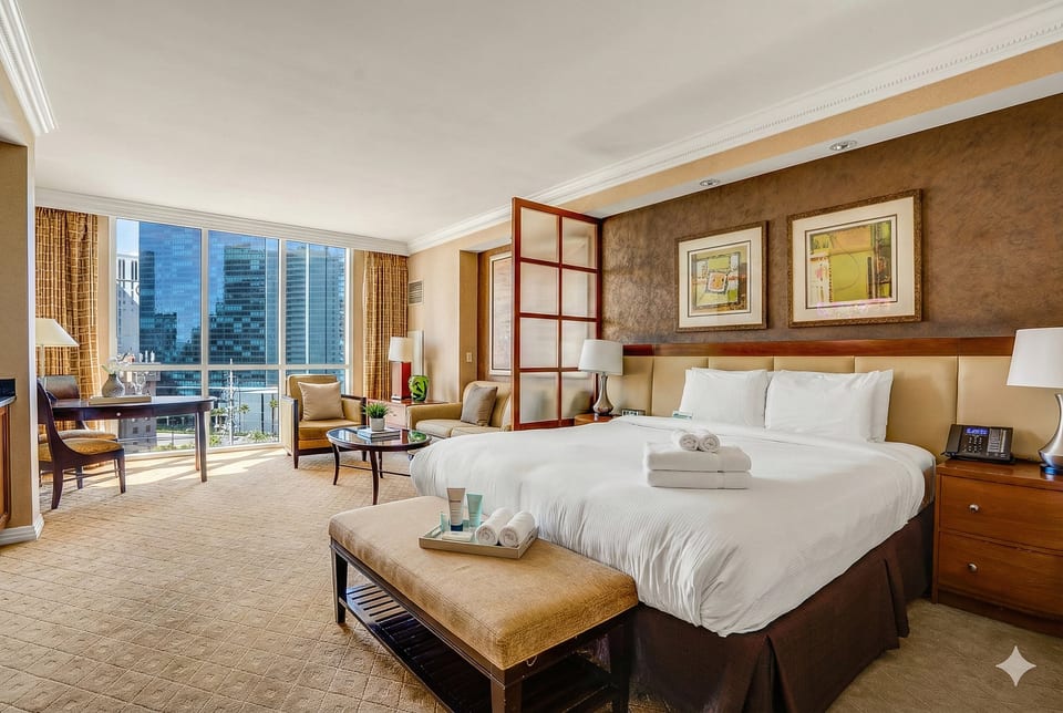 King Suite — 7th Floor MGM Signature Tower 2, Premium Linens, Floor-to-Ceiling Strip Views, Blackout Curtains