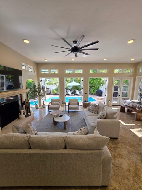 Blanca Cottage| Private 2BR Pool Home Near Siesta