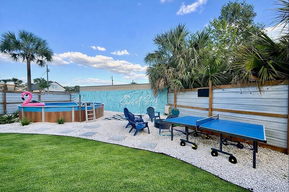 Sunset Surfhouse Retreat, Pool, Walk to Beach image 1