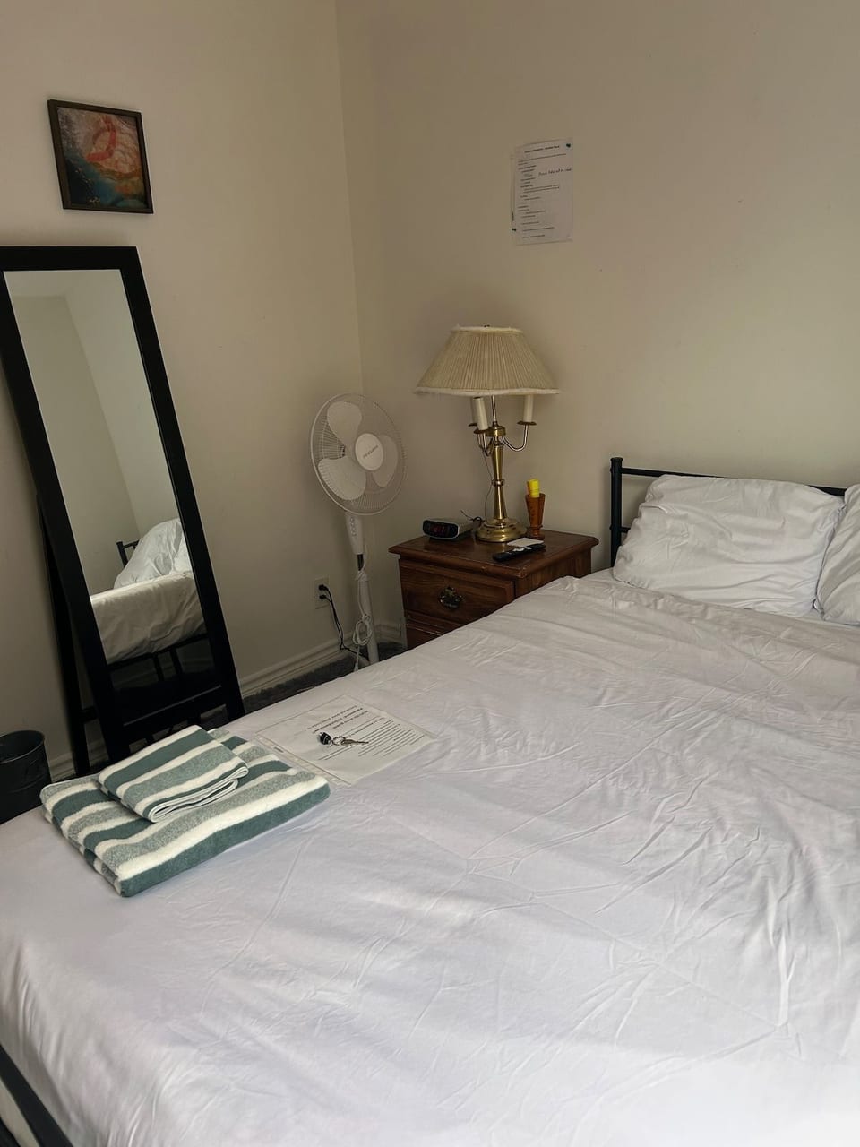 Comfortable & Cozy Private Room in a Shared House image 1