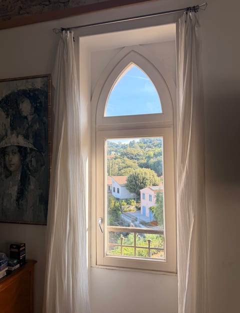 Your Riviera Base, 15 Minutes from Saint-Tropez