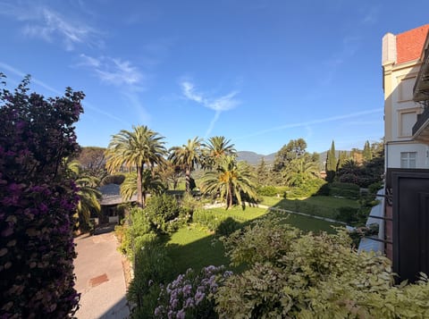 Your Riviera Base, 15 Minutes from Saint-Tropez