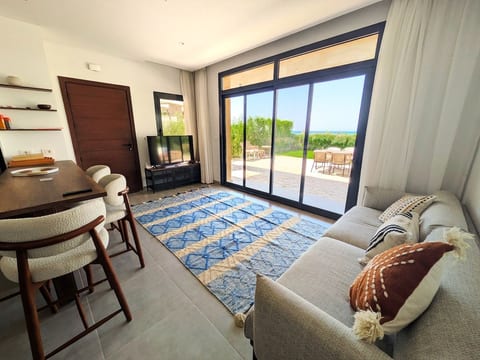 Seaview Panoramic Somabay 3BR Large Terrace Garden image 4