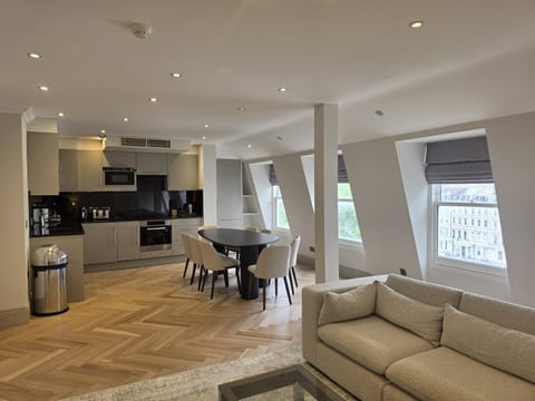 Kensington Skyline Penthouse