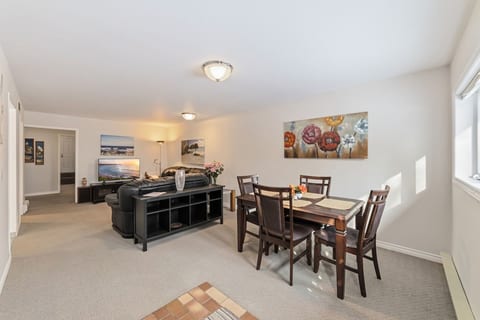 Total Tranquility -
One Bedroom Apt. pets welcome image 2