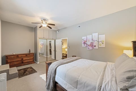Total Tranquility -
One Bedroom Apt. pets welcome image 3