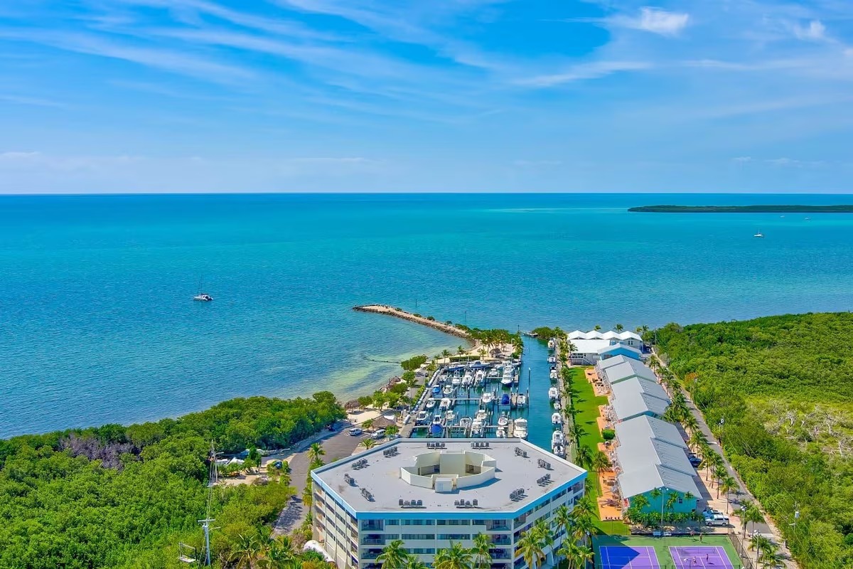 Key Largo Oceanfront Resort: Kawama Tower 406