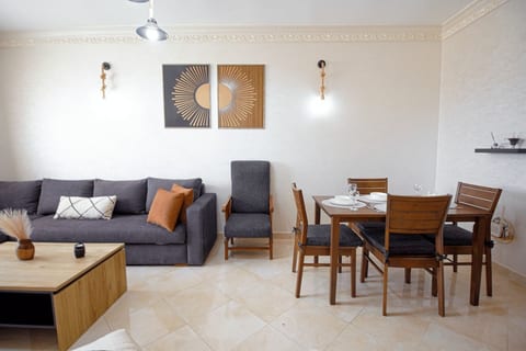Cozy and air-conditioned • 2 minutes to the airport • 10 minutes to the beach image 3