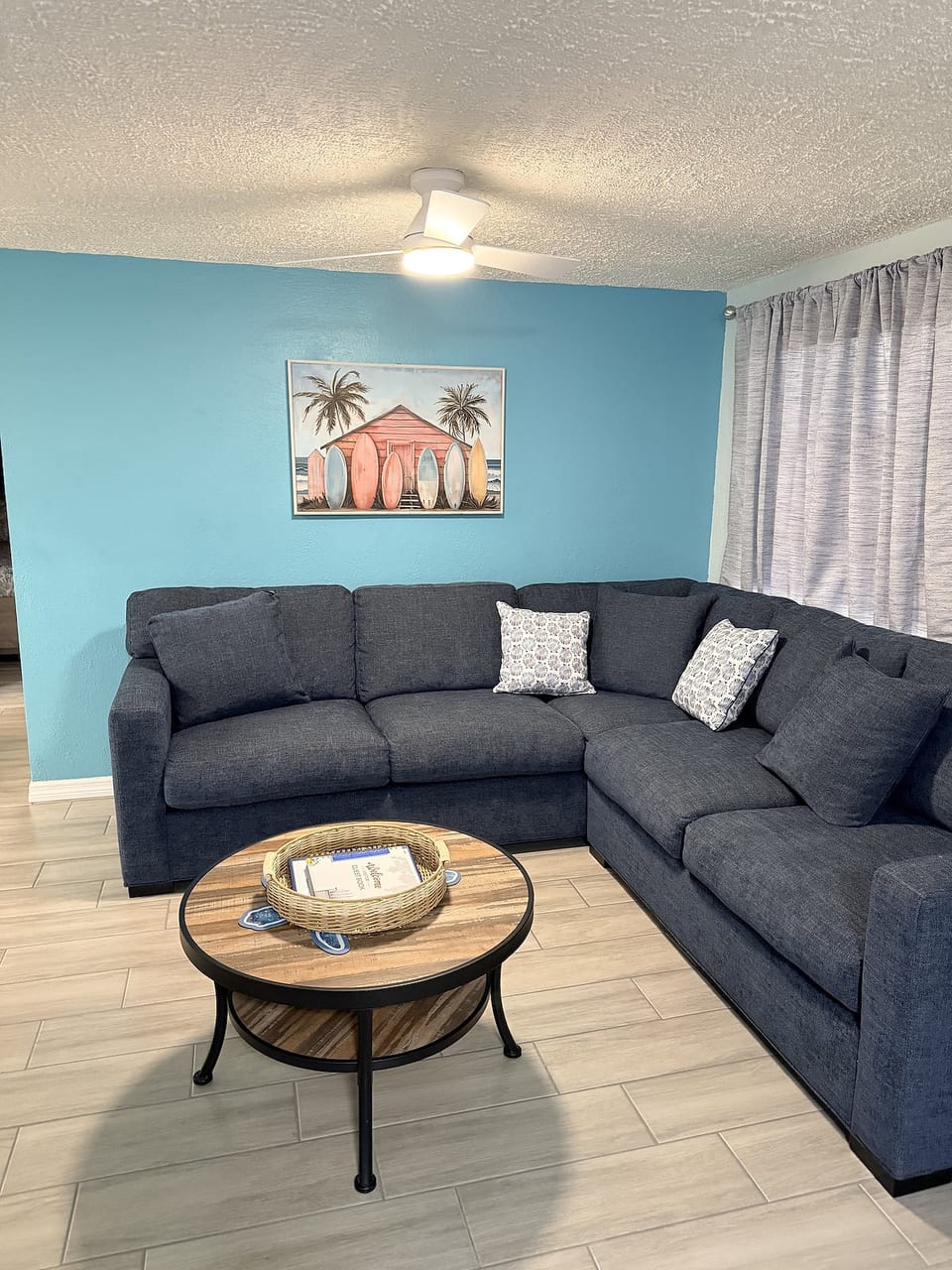 Coral cottage 2 miles to the beach bring your boat image 1