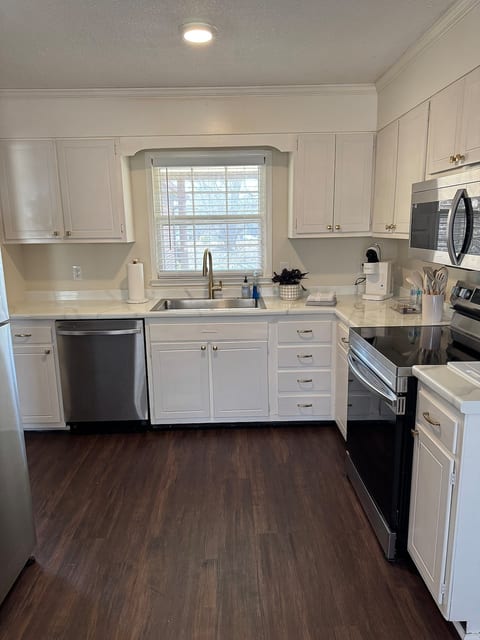 Spacious 4BR Home w/ Game Room and Backyard Oasis image 2