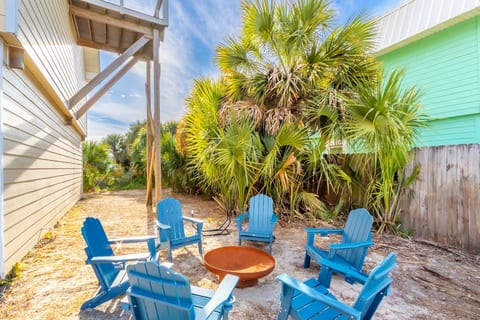 Short Walk to Beach | Large Group | Fire Pit