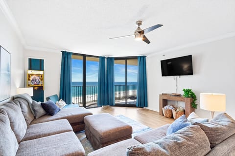 Beachfront | 3 Pools | Sunset Views
