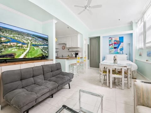 Studio Unit