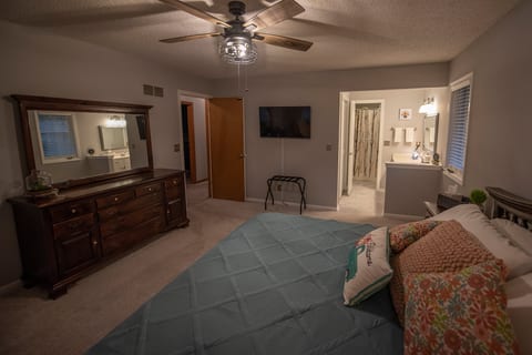 Anna Lou's Guest House