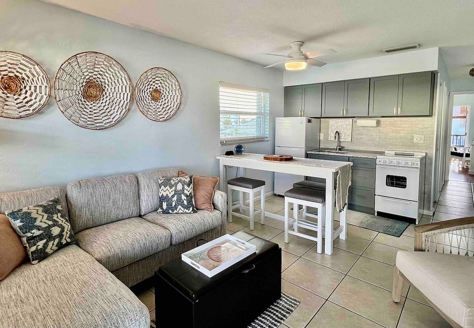 Living room kitchen combo