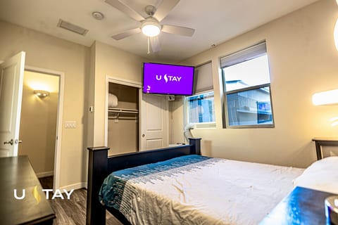 Downtown Mesa, Compact Studio Layout with Nightly Security