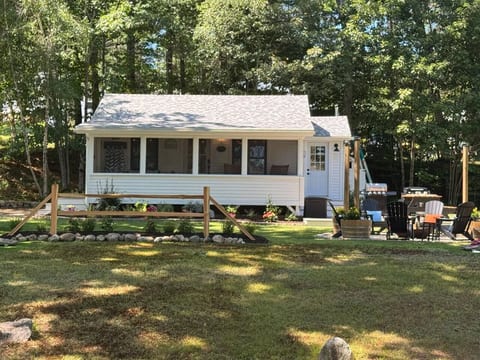 Crescent Oak | Private Beach on Crescent Lake