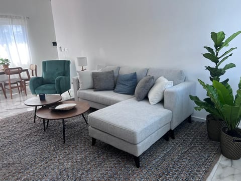 Encuentro Penthouse, Huge balcony, private