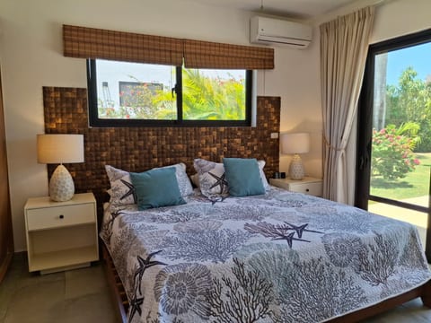 3 BR,Private Pool, Encuentro, Walk to beach