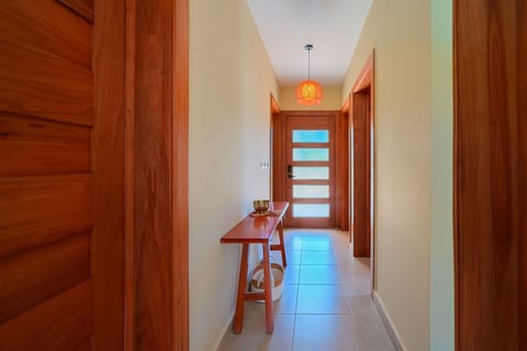 3 bedroom, walk to beach, private pool