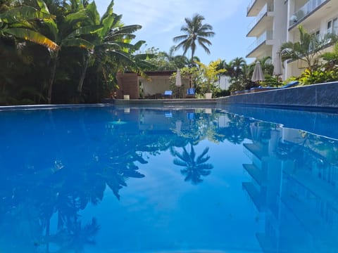 Encuentro Gem- 2 bed Pet friendly condo