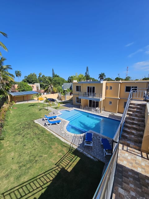 Millenium 4 bedroom Private Escape