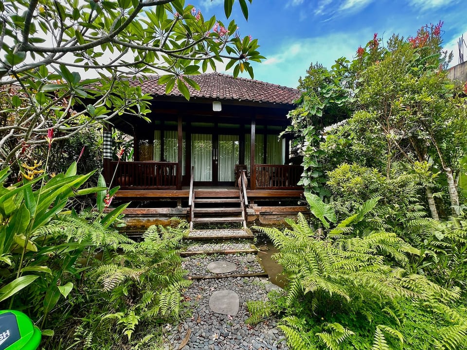 Wooden House nested in Yoga street- wifi&clean image 1