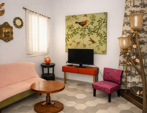 Charming little house with patio in Málaga Centre