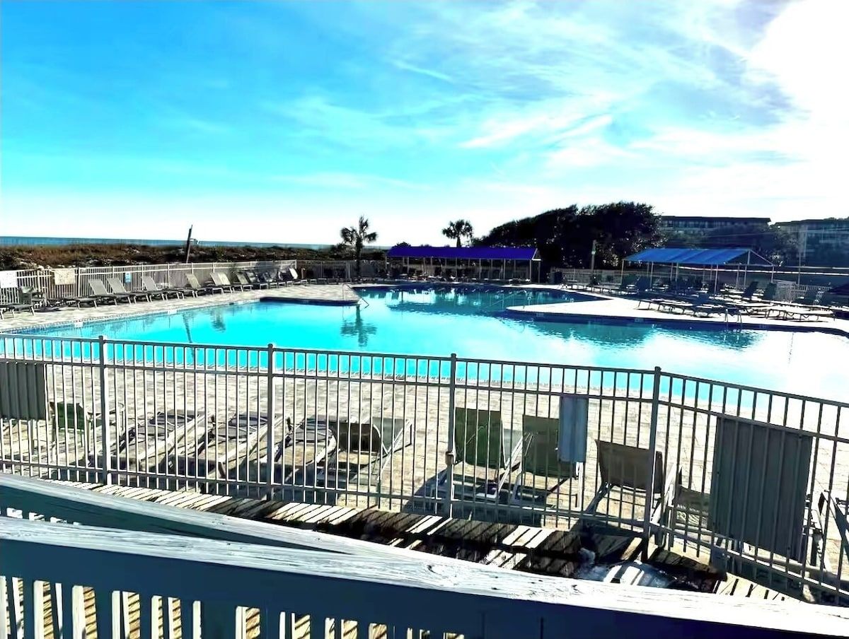 Calming lagoon view 2 BR condo on Hilton Head Island.