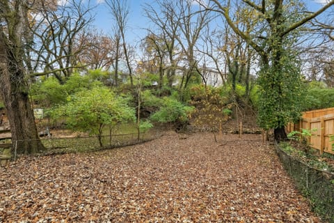 Oakley Reprieve | 3BR + Backyard & Deck