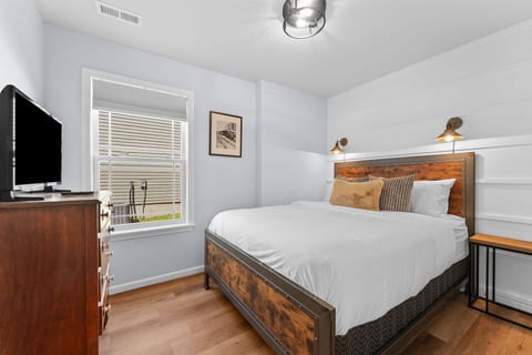 Bedroom with full bed