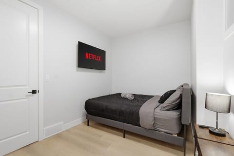 Cozy Suite 1 Bed 1Bath Inner City 10 Min To DT