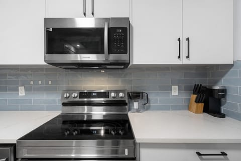 Minutes from Downtown | Spacious 1-Bed