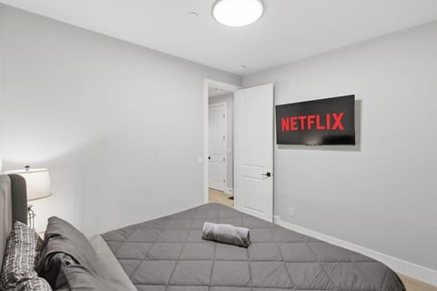 Perfect Inner-City Getaway 2BR