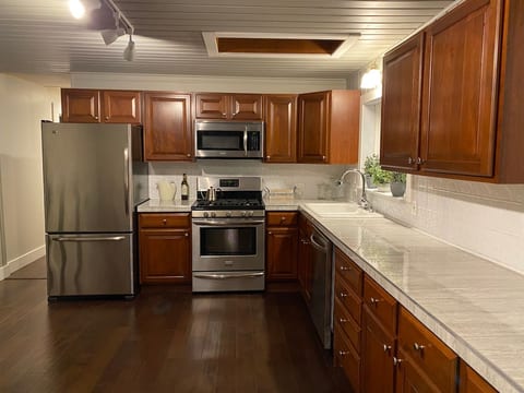 Updated kitchen with all the standard cookware and gadgets needed for food prep and cooking.