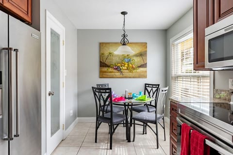 9 Min to Disney Entrance-Tranquil 3BR Family House