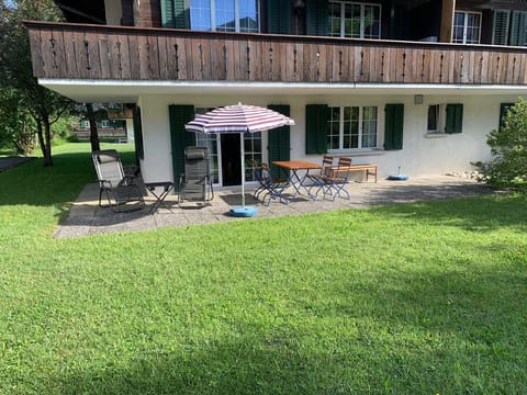 Elena # 2 Appartement/Fewo, Dusche oder Bad, WC, 1 Schlafraum 2-Bett-Wohnung