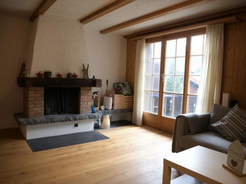 Chalet Sunnebort Appartement/Fewo, Bad, WC, 2 Schlafräume 5-Bettwohnung