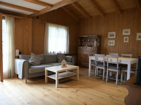 Chalet Sunnebort Appartement/Fewo, Bad, WC, 2 Schlafräume 5-Bettwohnung