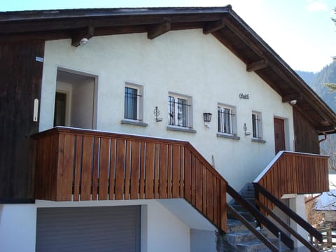 Chutzli Appartement/Fewo, Dusche oder Bad, WC, 2 Schlafräume 4-Bett-Wohnung