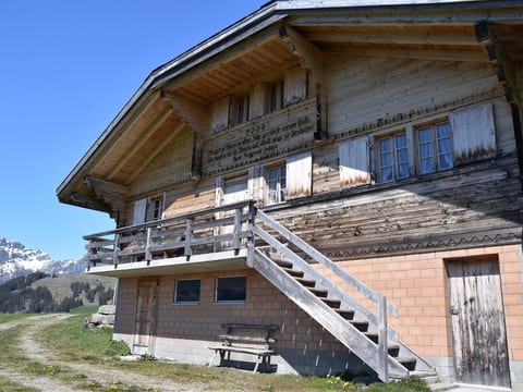 Alphütte Weissenberg Hütte, WC, 2 Schlafräume 5-Bettwohnung