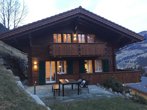 Lemberg Ferienhaus, Dusche und Bad, WC, 3 Schlafräume 6-Bett-Ferienhaus