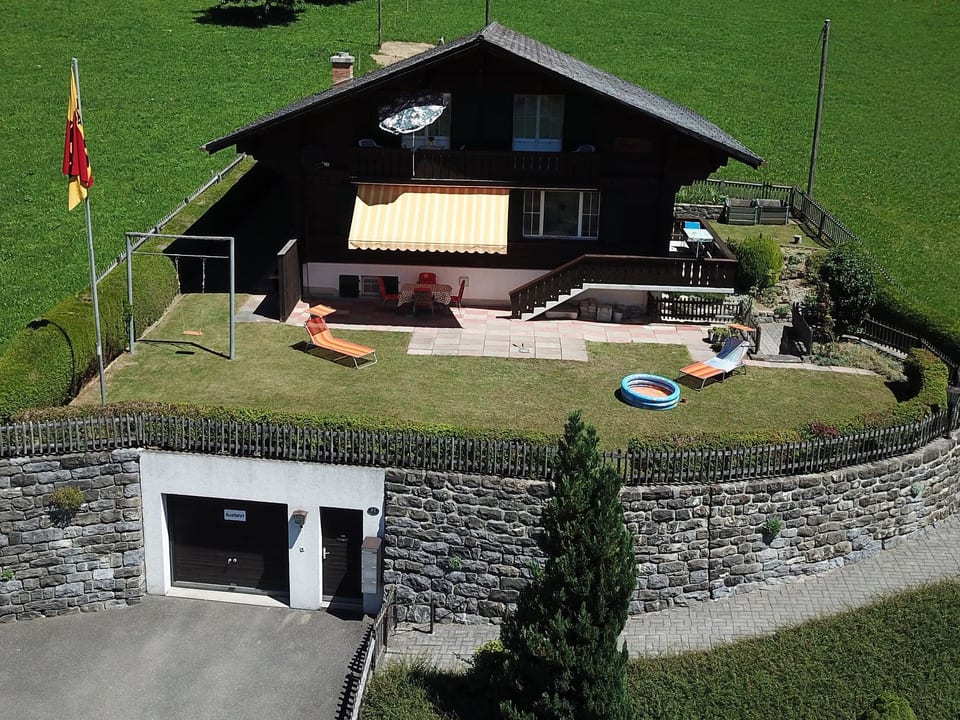Béatrice Appartement/Fewo, Dusche oder Bad, WC, 2 Schlafräume 4-Bett-Wohnung - Lenk im Simmental