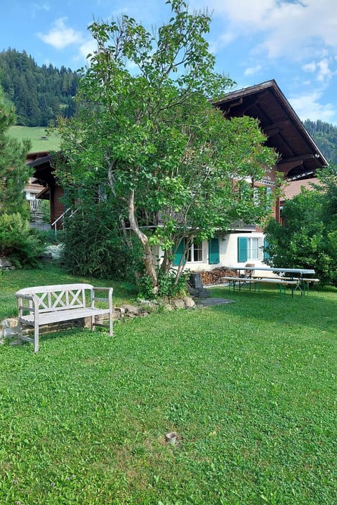 Chalet Edelweiss Appartement/Fewo, Dusche, WC, 2 Schlafräume 3-Zimmerwohnung