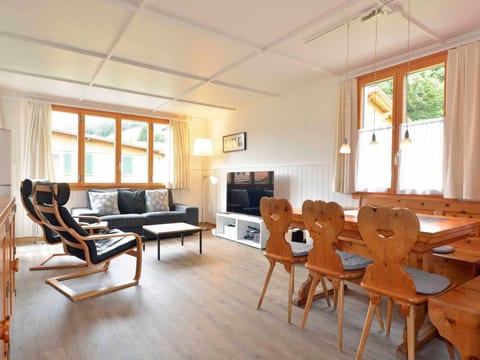 Chalet Azeno OG Appartement/Fewo, Dusche und Badewanne, 2 Schlafräume