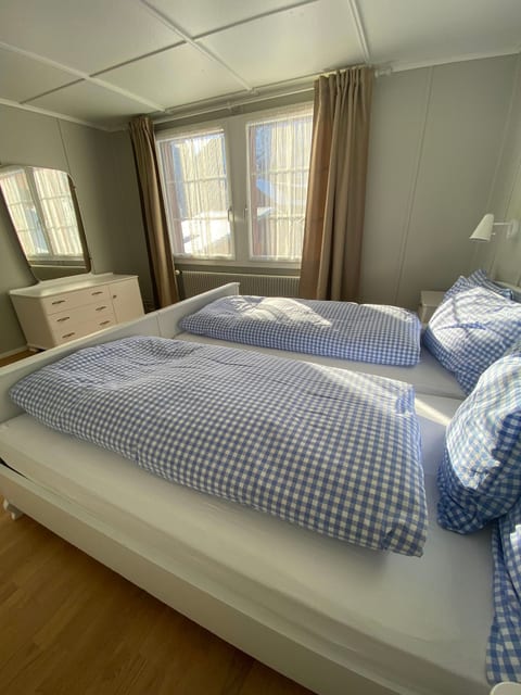 Chalet Bärgli Appartement/Fewo, Bad, WC Chalet Bärgli – Ferienwohnung Gemmi