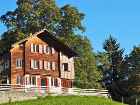 Sunnebühl Appartement/Fewo, Bad, WC, 3 Schlafräume Ferienhaus 5.5-Zimmerwohnung
