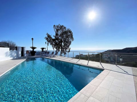 Pool Indoor