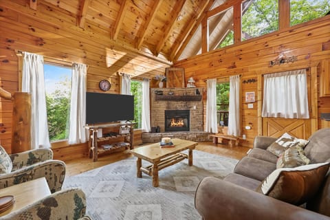 Summit Creek Lodge